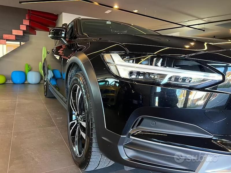 Usata Volvo V90 CC 190 CV (139 kW) 2019 Nero Station wagon