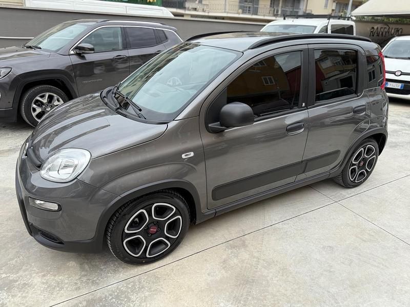 Usata Fiat Panda City Life 70 CV (51 kW) 2021 Grigio Utilitaria