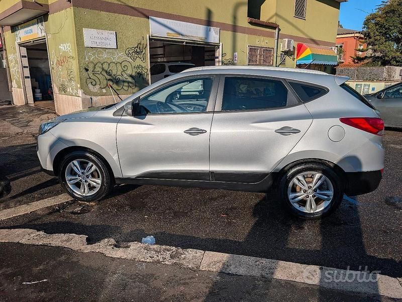 Usata Hyundai ix35 Comfort 116 CV (85 kW) 2011 Grigio SUV