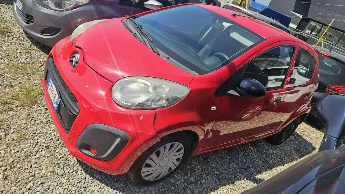 Usata Citroën C1 Attraction 68 CV (50 kW) 2012 Rosso Utilitaria