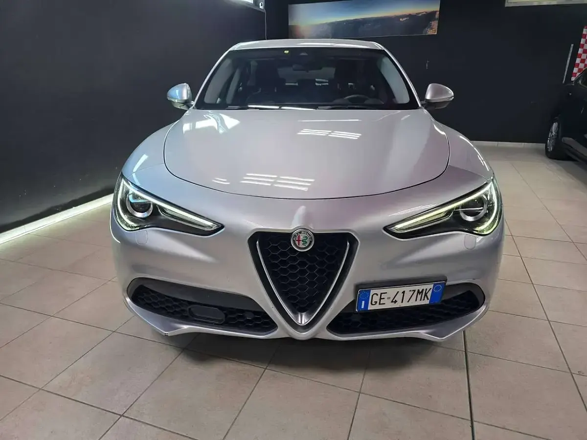 Usata Alfa Romeo Stelvio Super 160 CV (117 kW) 2021 Grigio SUV