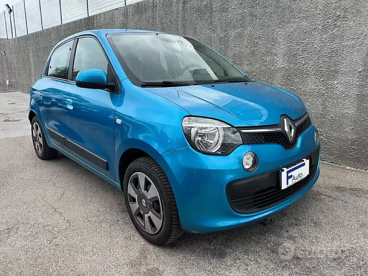 Usata Renault Twingo SE 69 CV (50 kW) 2015 Blu Utilitaria