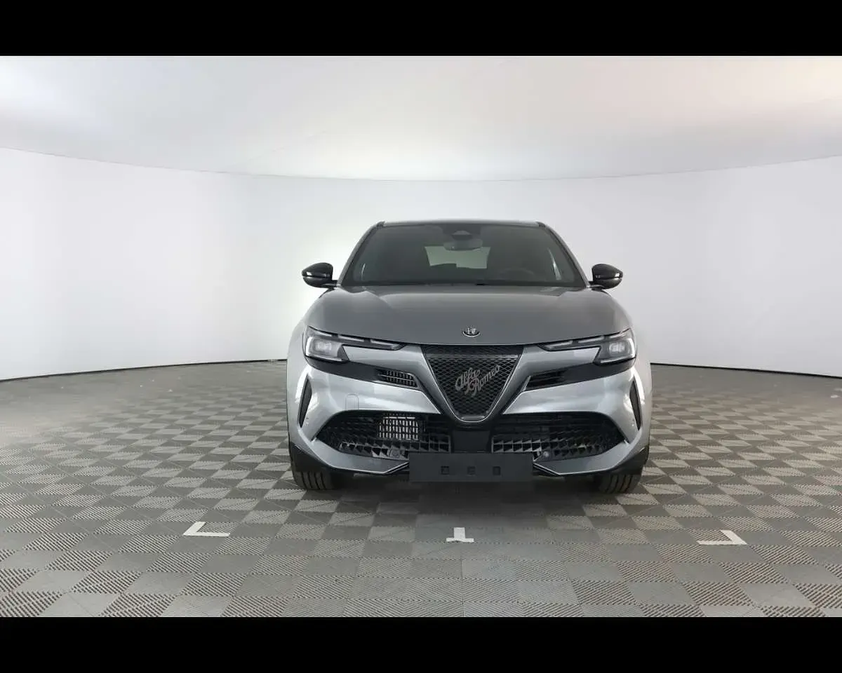 Nuova Alfa Romeo GT Junior 136 CV (100 kW) 2026 Grigio arese SUV