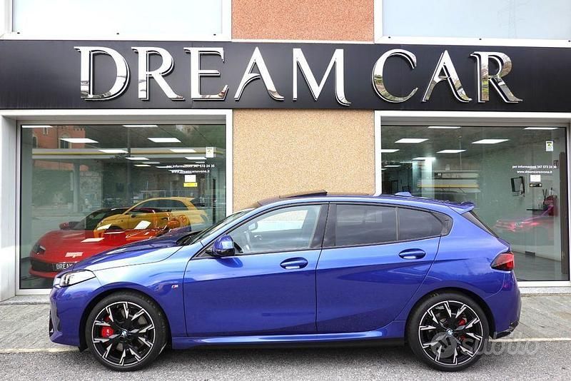 Usata BMW 118 M Sport 150 CV (110 kW) 2024 Blu metallizzato Utilitaria