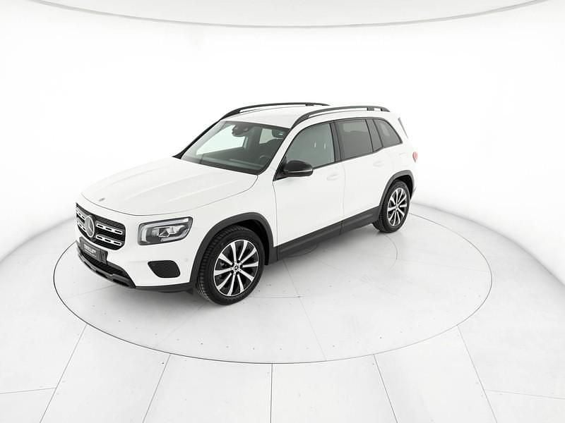 Käytetty Mercedes GLB200 150 HP (110 kW) 2020 Valkoinen Katumaasturi