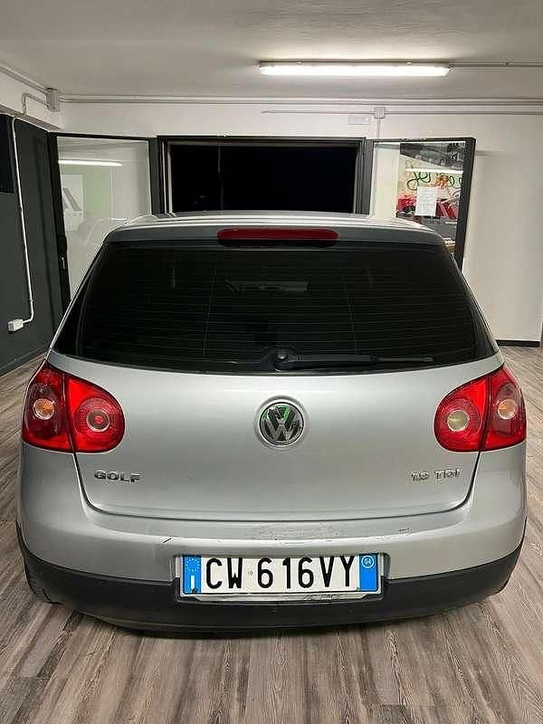 Usata VW Golf IV Comfortline 105 CV (77 kW) 2005 Berlina