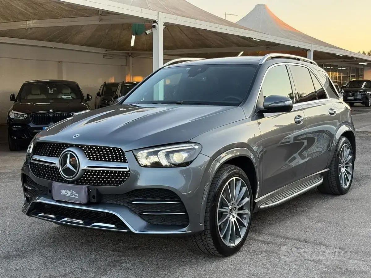 Usata Mercedes GLE300 Premium Plus 272 CV (200 kW) 2023 Grigio SUV