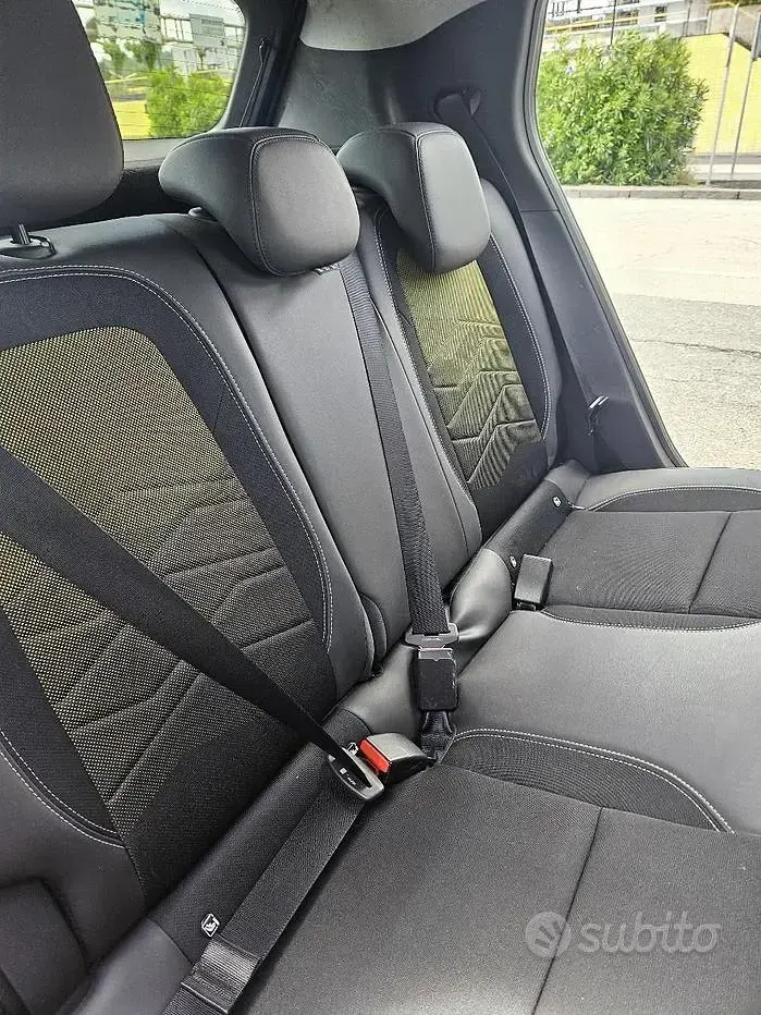 Usata Jeep Avenger Summit 101 CV (74 kW) 2023 Grigio SUV