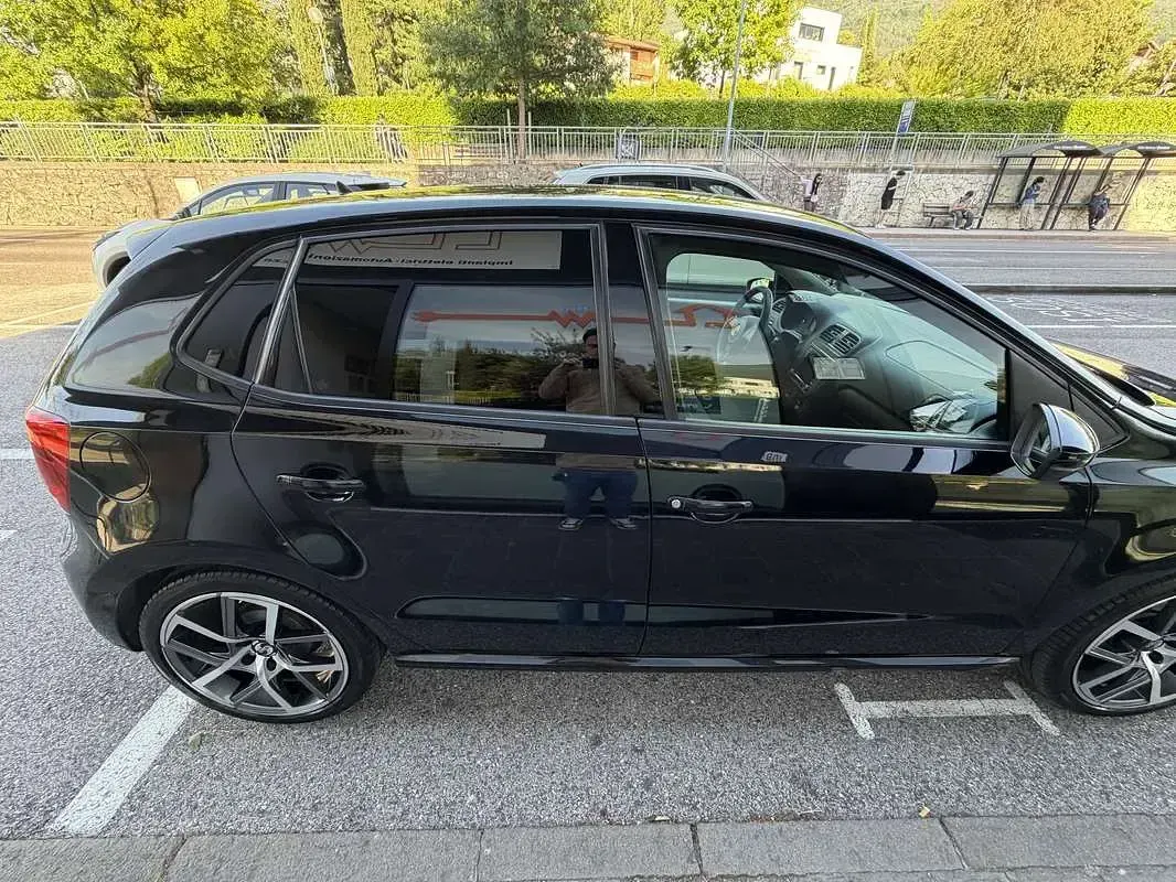 Usata VW Polo Comfortline 75 CV (55 kW) 2012 Nero Utilitaria