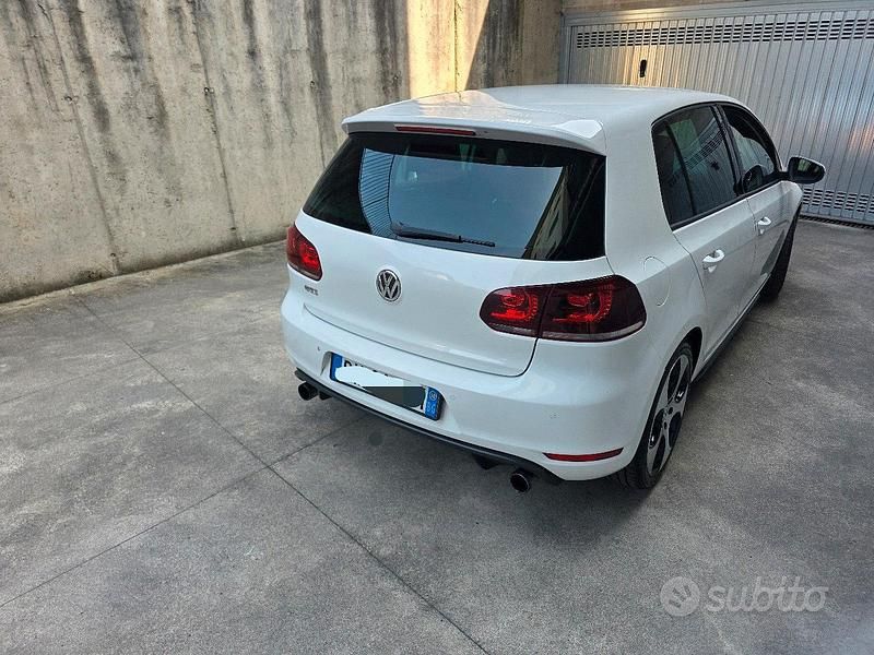 Usata VW Golf VI GTI 211 CV (155 kW) 2010 Utilitaria