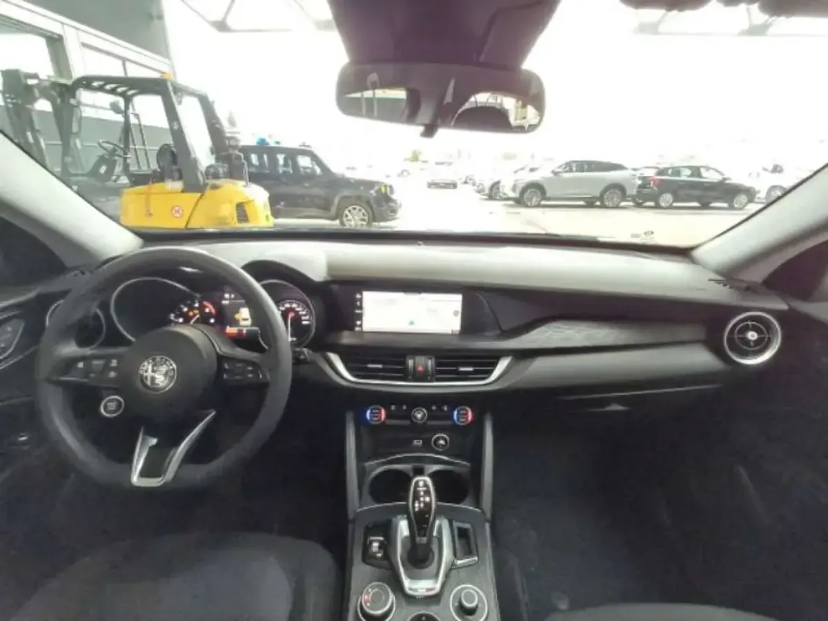 Usata Alfa Romeo Stelvio Business 190 CV (139 kW) 2020 Grigio SUV