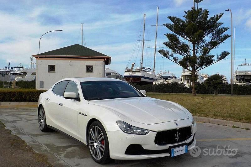 Usata Maserati Ghibli 410 CV (301 kW) 2015 Bianco Berlina