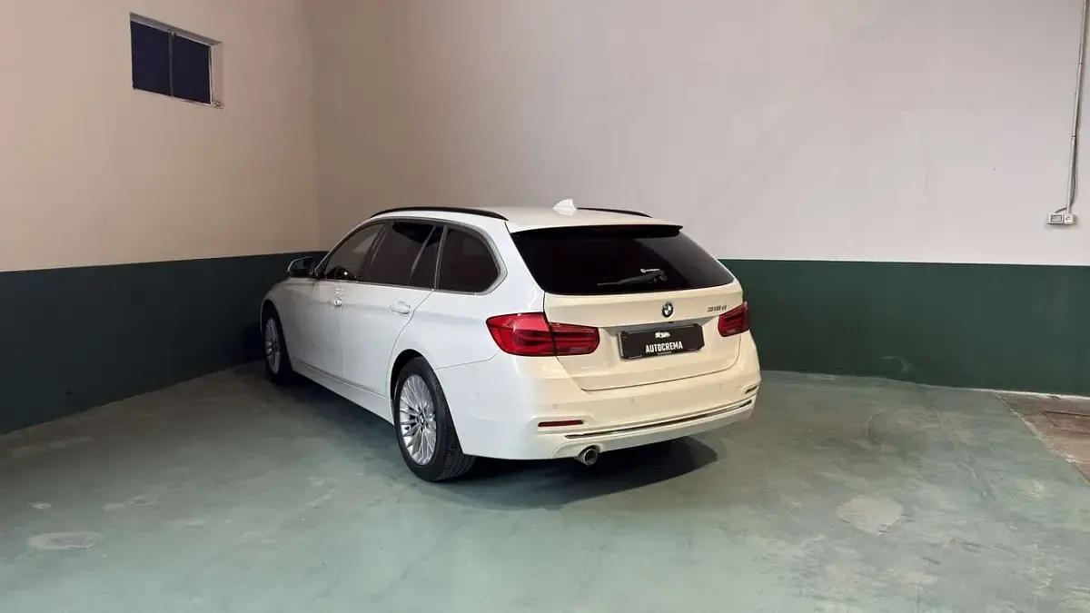 Gebraucht BMW 318 Luxury Line 150 PS (110 kW) 2019 Weiß Kombi