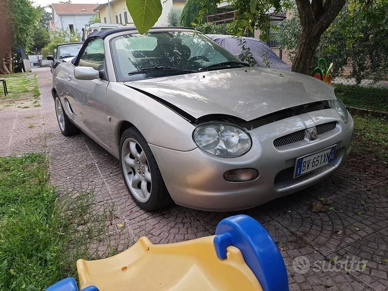 Grigio Usata 2000 MG F Cabrio | 2500 € (Buon prezzo) - Immagine 1/4
