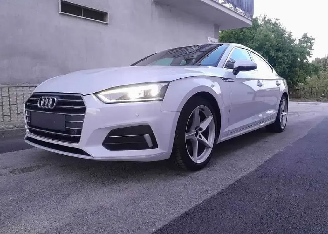 Usata Audi A5 150 CV (110 kW) 2019 Bianco Coupé