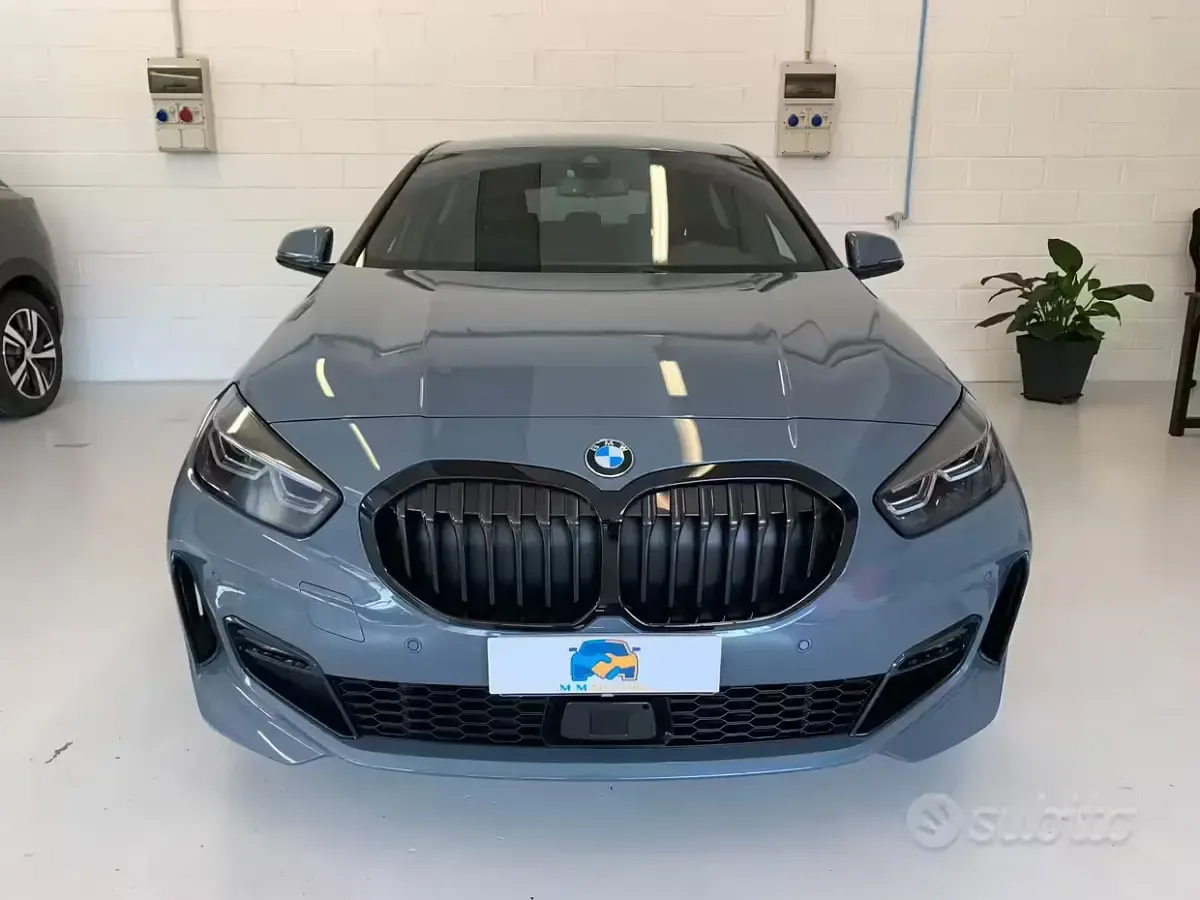 Usata BMW 118 M Sport 150 CV (110 kW) 2023 Grigio Utilitaria