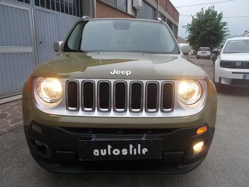 Begagnad Jeep Renegade Limited 120 HK (88 kW) 2015 SUV