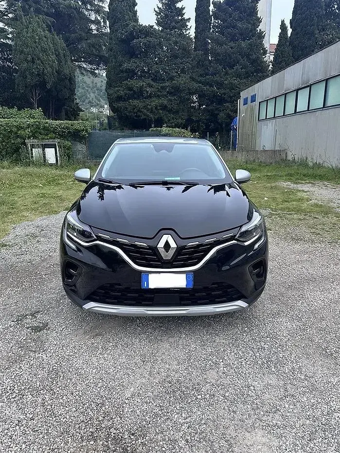 Usata Renault Captur 100 CV (73 kW) 2023 Nero SUV