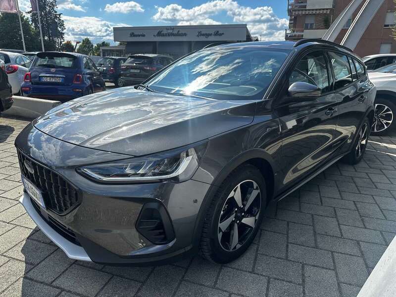 Usata Ford Focus Active 125 CV (91 kW) 2022 Grigio Station wagon