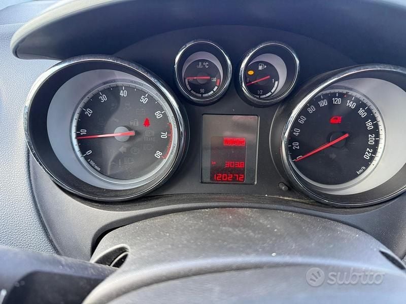 Usata Opel Meriva Cosmo 120 CV (88 kW) 2012 Bianco Monovolume