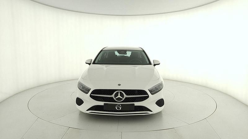 Usata Mercedes A180 Advanced 116 CV (85 kW) 2025 Bianco Berlina