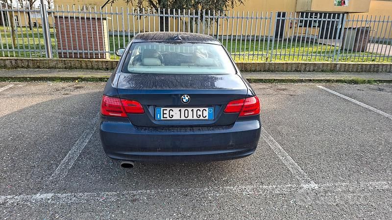 Usata BMW 320 184 CV (135 kW) 2010 Blu Coupé