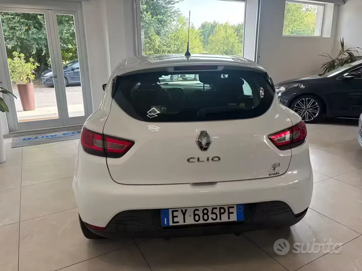 Usata Renault Clio IV 75 CV (55 kW) 2015 Bianco Berlina