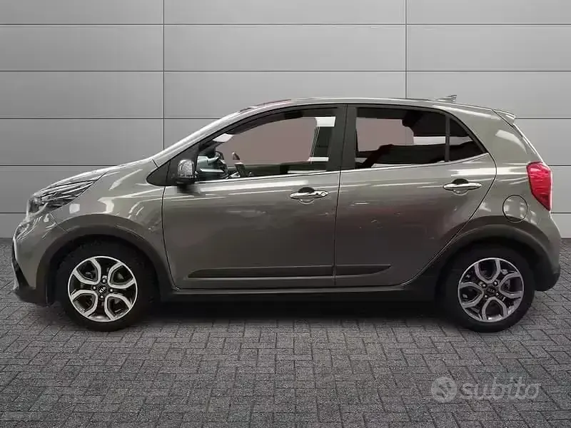 Usata Kia Picanto X-Line 67 CV (49 kW) 2021 Grigio Utilitaria
