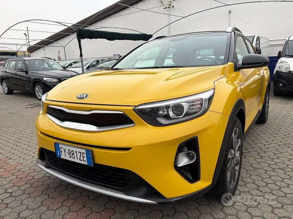 Usata Kia Stonic Style 101 CV (74 kW) 2020 Giallo SUV