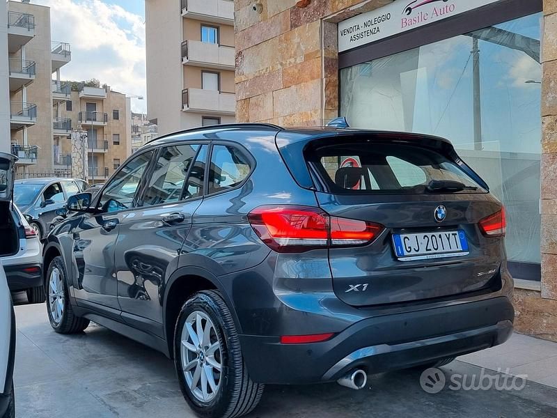 Usata BMW X1 Advantage 116 CV (85 kW) 2022 Grigio SUV