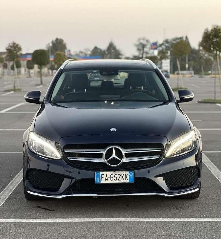 Usata Mercedes C250 Premium 204 CV (150 kW) 2015 Blu/azzurro Station wagon