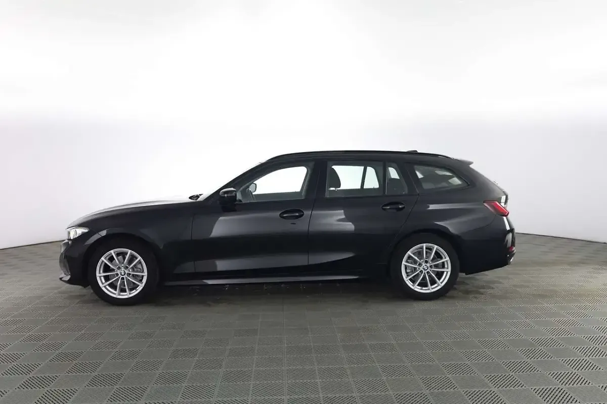 Usata BMW 320 Efficient Dynamics 190 CV (139 kW) 2023 Nero Station wagon