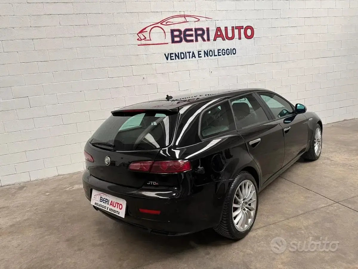 Occasion Alfa Romeo 159 Super 136 ch (100 kW) 2012 Noir Break