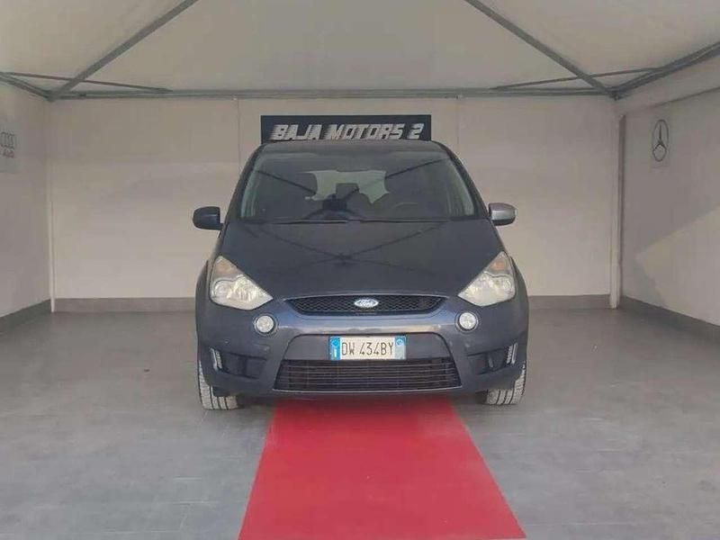 Usata Ford S-MAX S 140 CV (102 kW) 2009 Grigio Monovolume