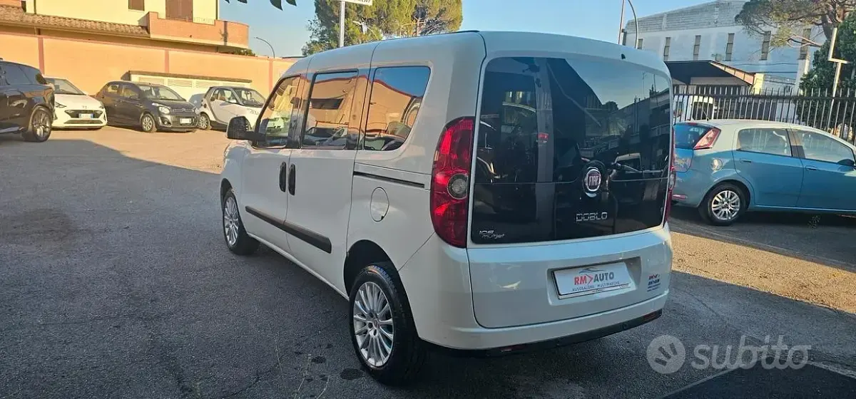 Usata Fiat Doblò Emotion 105 CV (77 kW) 2013 Bianco Monovolume