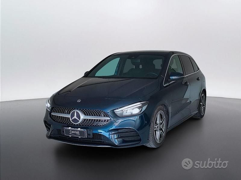 Usata Mercedes 180 2020 Blu Berlina