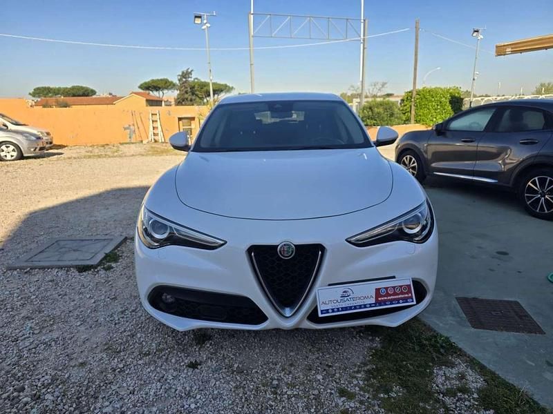 Usata Alfa Romeo Stelvio Super 179 CV (131 kW) 2018 Bianco SUV