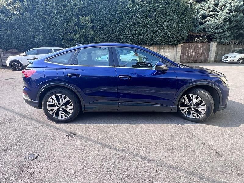 Usado Audi Q4 Sportback e-tron Advanced Plus 125 kW (170 CV) 2022 Azul SUV