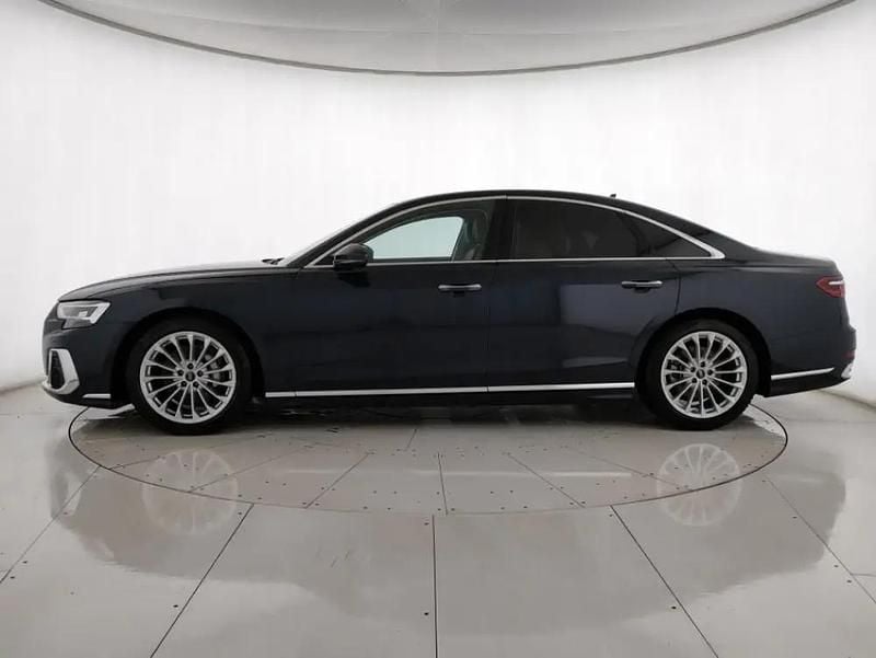 Usata Audi A8 Ambiente 286 CV (210 kW) 2024 Blu Berlina