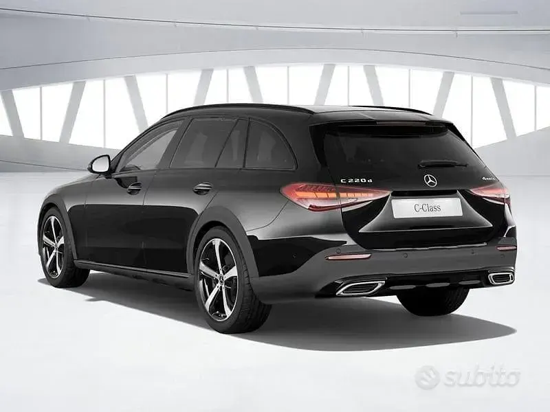 Nuova Mercedes C220 2026 Nero Station wagon