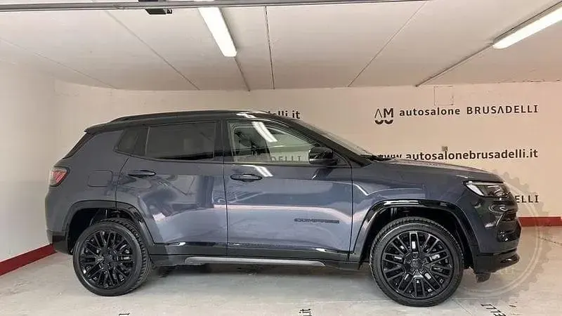 Usata Jeep Compass 241 CV (177 kW) 2023 Blu SUV