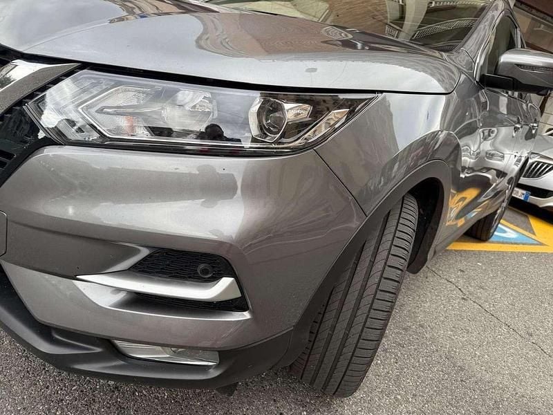 Usata Nissan Qashqai N-Connecta 140 CV (102 kW) 2021 Grigio SUV