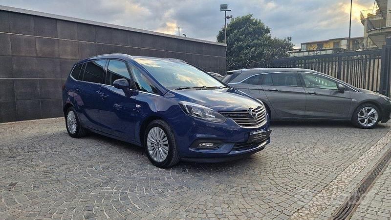 Usata Opel Zafira Innovation 134 CV (98 kW) 2018 Blu Monovolume