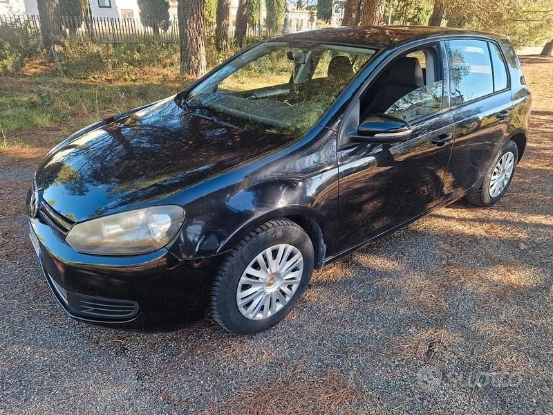 Nero Usata 2009 VW Golf Comfortline Berlina | 3200 € (Super prezzo) - Immagine 1/4