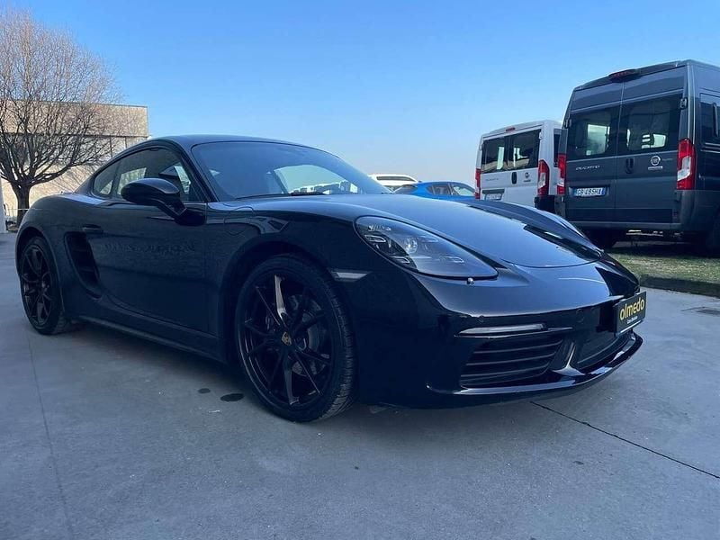 Usata Porsche 718 Cayman 300 CV (220 kW) 2021 Nero jet metallizzato Coupé
