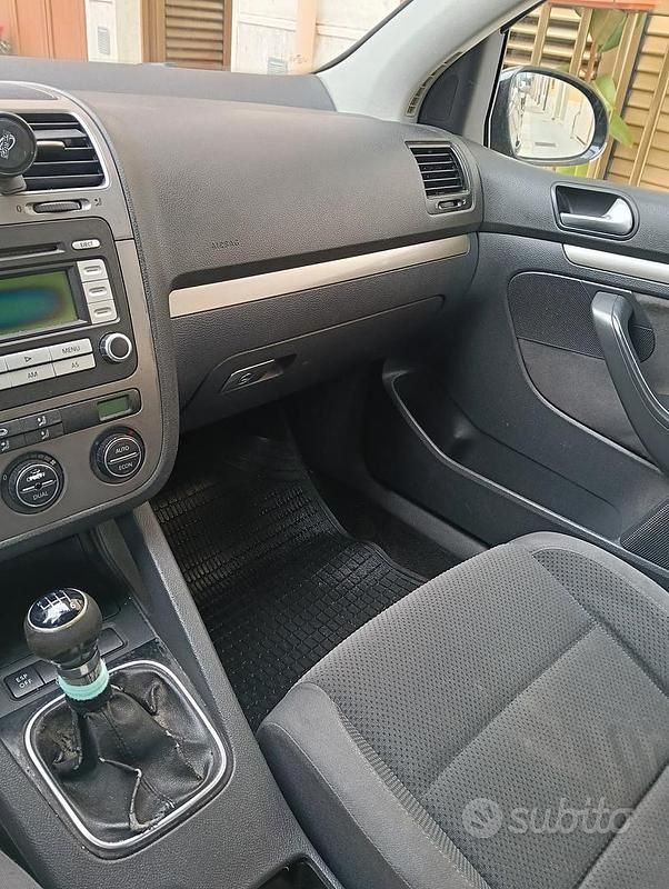Usata VW Golf V 105 CV (77 kW) 2007 Nero Berlina