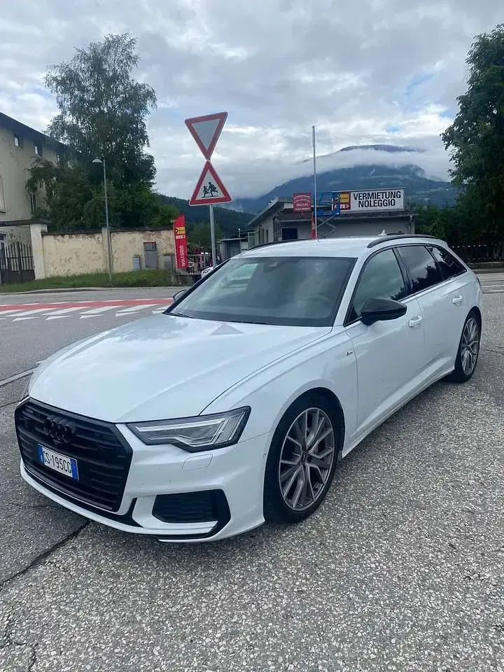 Usata Audi A6 Business Plus 286 CV (210 kW) 2023 Bianco Station wagon