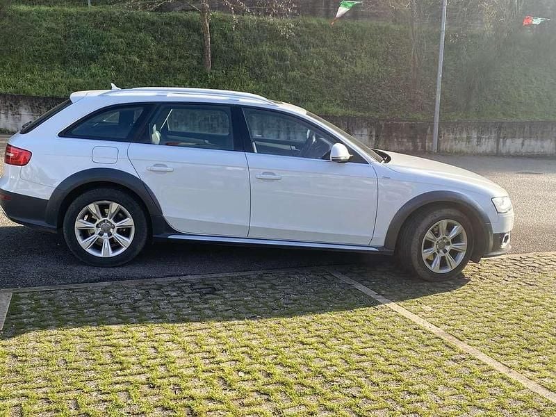 Usata Audi A4 Allroad Business 177 CV (130 kW) 2012 Bianco Station wagon