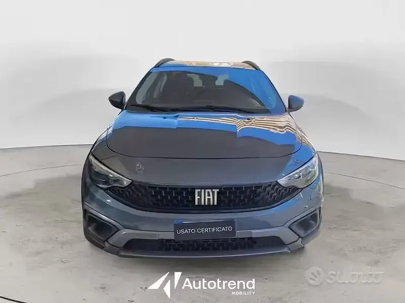 Usata Fiat Tipo Cross 95 CV (69 kW) 2022 Bluazzurro Berlina