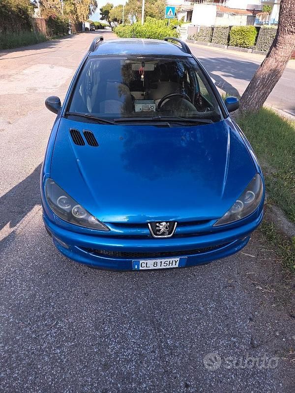 Usata 2004 Peugeot 206 Station wagon | 2700 € - Immagine 1/4